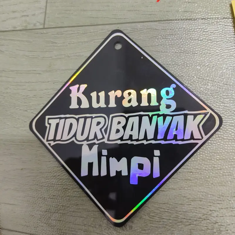Mainan  Gantungan Kaca Mobil versi Hitam+ Hlogrm 7