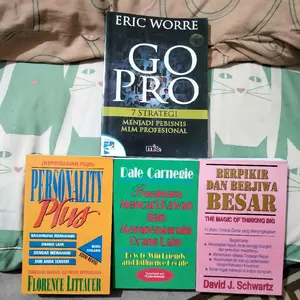 1 paket 4 buku Go Pro Eric Worre personality plus Florence Littauer Bagaimana mencari kawan dan mempengaruhi orang lain Dale Carnegie berpikir dan berjiwa besar David j Schwartz