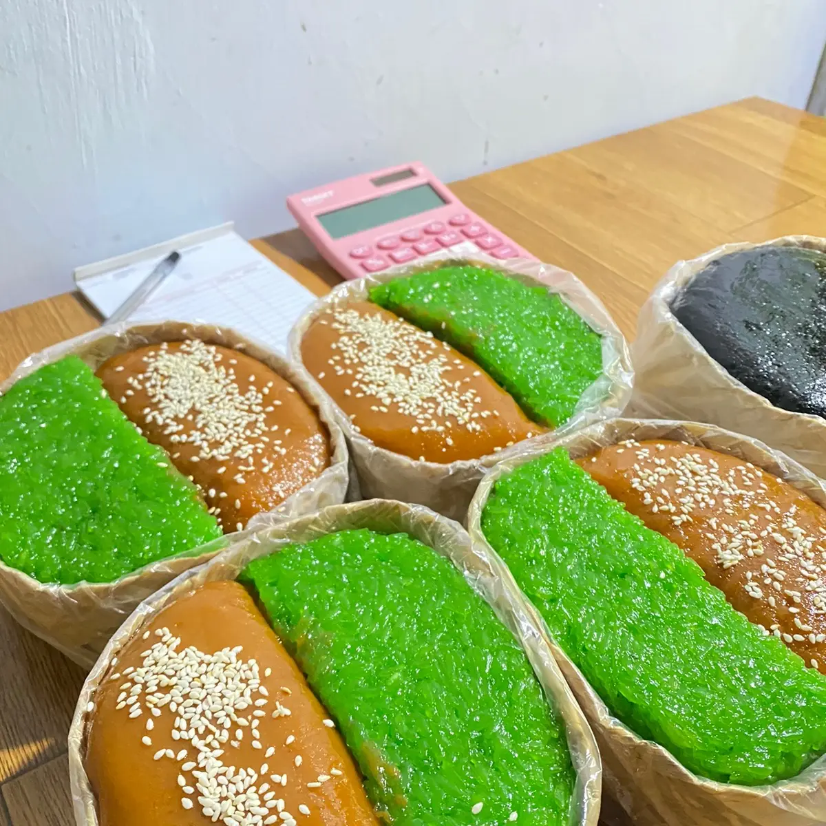 Oleh Oleh Tradisional Jajajanan Ketan dodol Mix wajik dengan Gula dan Kelapa - 1 kg - Makanan -