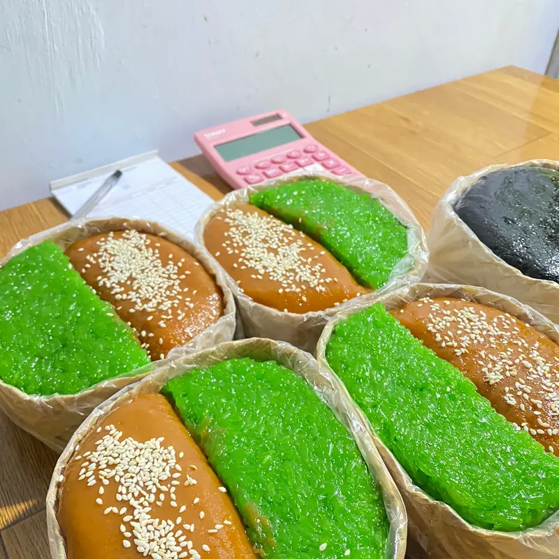 Oleh Oleh Tradisional Jajajanan Ketan dodol Mix wajik dengan Gula dan Kelapa - 1 kg - Makanan - Food 0