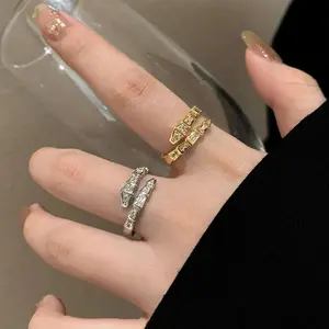 Cincin fashion berbentuk ular desain berlian imitasi / adjustable rings fashion wanita trendy gaya fashionable