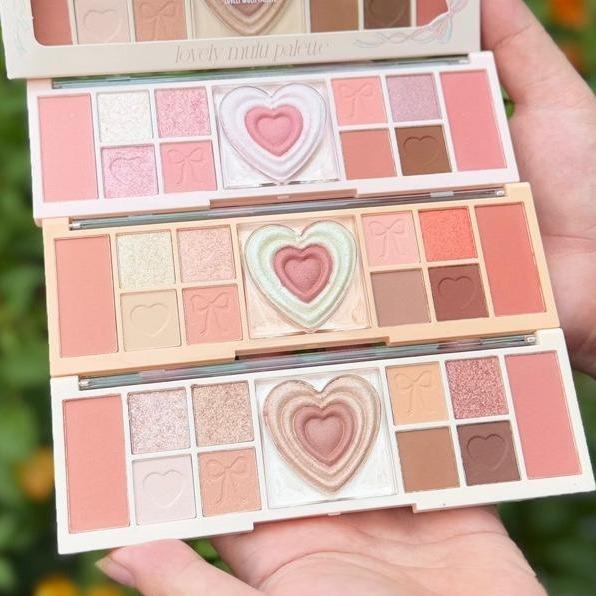 Bảng Phấn Mắt Đa Năng Sivanna Lovely Multi 3in1 Kèm Phấn Má Và Highlight Ánh Nhũ Dễ Thương Lâu Trôi HF661