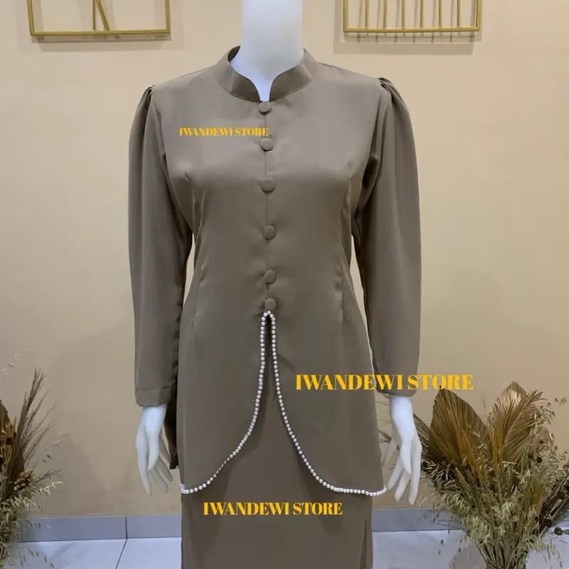 READY STOK ONE SET BAJU KURUNG MELAYU MALAYSIA DRESS PESTA STELAN WANITA BAJU KONDANGAN KEKINIAN TERMURAH Muslim Panjang Pink Navy Kancing Setelan Gamis Mewah Celana Shakila Casual 0