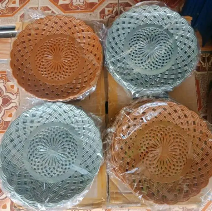 Piring rotan plastik