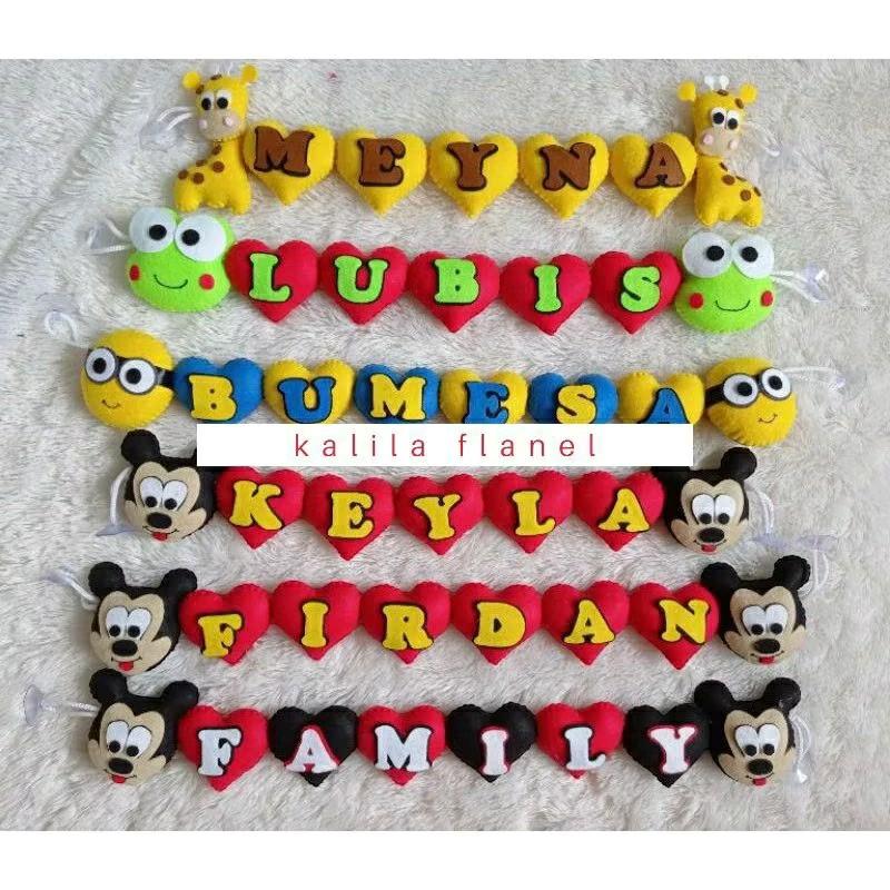 Hiasan tempel tulisan nama hiasan kaca mobil atau jendela free boneka bahan flanel 1
