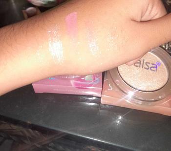 Product Review of SALSA Galaxy Highlighter – Highlighter | Make Up Douyin Korea | MakeUp | Shimmer | Perona Kilau | High Pigmented from z**⚘ 2