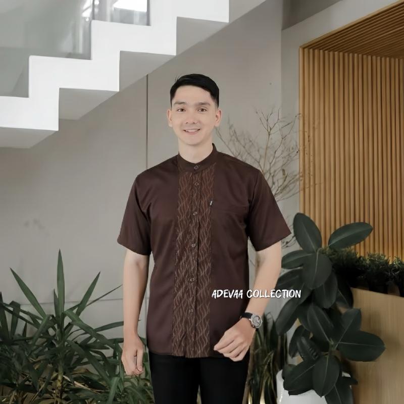 Baju Koko Pria Dewasa Embos Series Lengan Pendek Bahan Toyobo Qulity Premium Size M L XL XXL Mahogany Baju Koko Pria Dewasa Embos Series Lengan Pendek Bahan Toyobo Qulity Premium Size M L XL XXL Mahogany