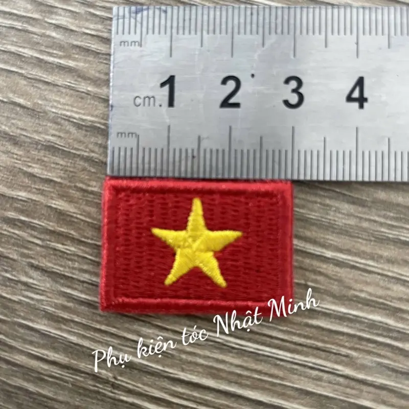 Lá cờ thêu cờ đỏ sao vàng, lá cờ Việt Nam