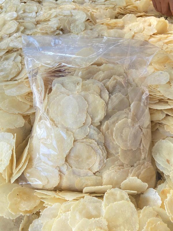 1KG EMPING MELINJO Biji 2 Kering Pasar ( Langsung Goreng, Buat Disimpen Dijemur Sendiri Tahan Maksimal 6 Bulan ) Food 0
