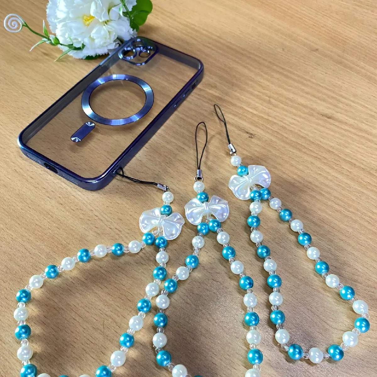 Pengait Strap Phone Zara Mutiara Broken White dan Toska Elegan - Lanyard