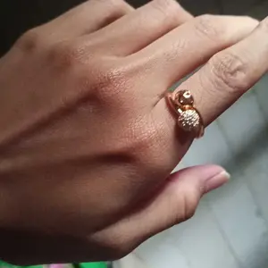 Cincin Terbaru Permata Gold Titanium Elegan Cantik Ala Korean Style Anti Karat Anti Luntur Tahan Lama untuk Tampilan Mewah dengan Desain Modern