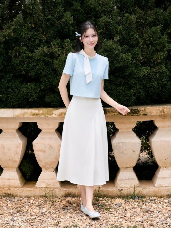  Chân váy dáng lỡ xếp ly chéo Charme 508012 