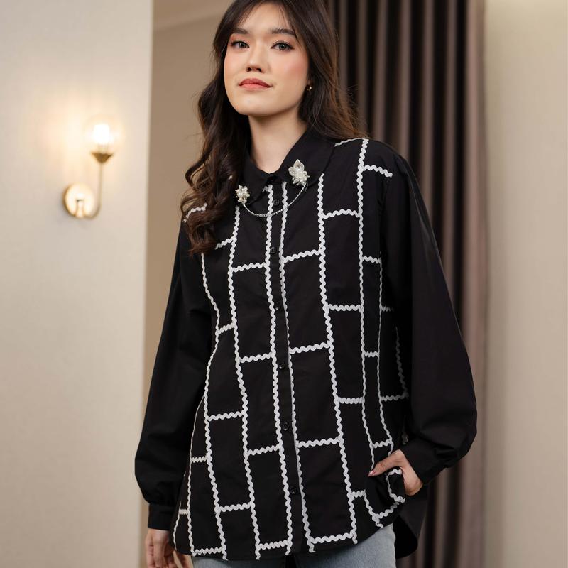 Mayoutfit Zeeva Shirt | Kemeja Poplin Wanita Detail Renda Bordir 1