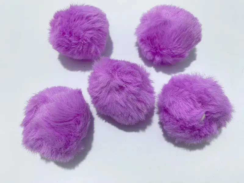 ( 1 PCS ) Bandul pompom bulu 5 cm lembut dan halus 1