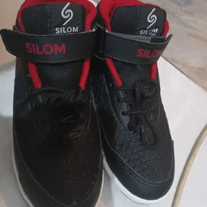 Silom Sepatu Anak Boot Laki - Laki dan Perempuan Sepatu Sekolah Anak Model Tali Perekat Velori