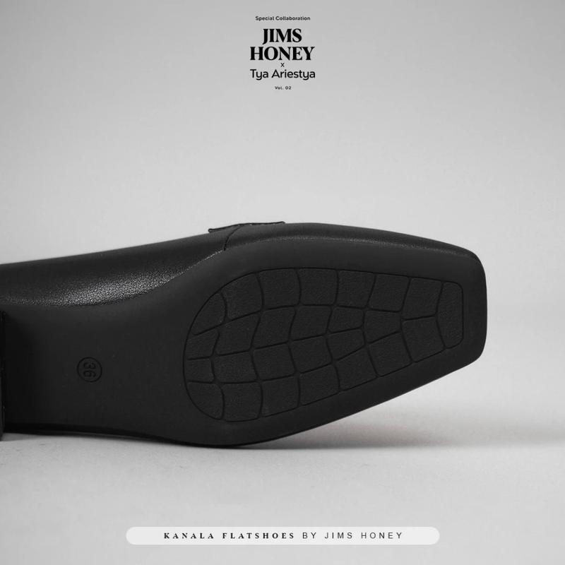 JIMS HONEY X TYA ARIESTYA - Flat Shoes Wanita Kanala Flatshoes 8