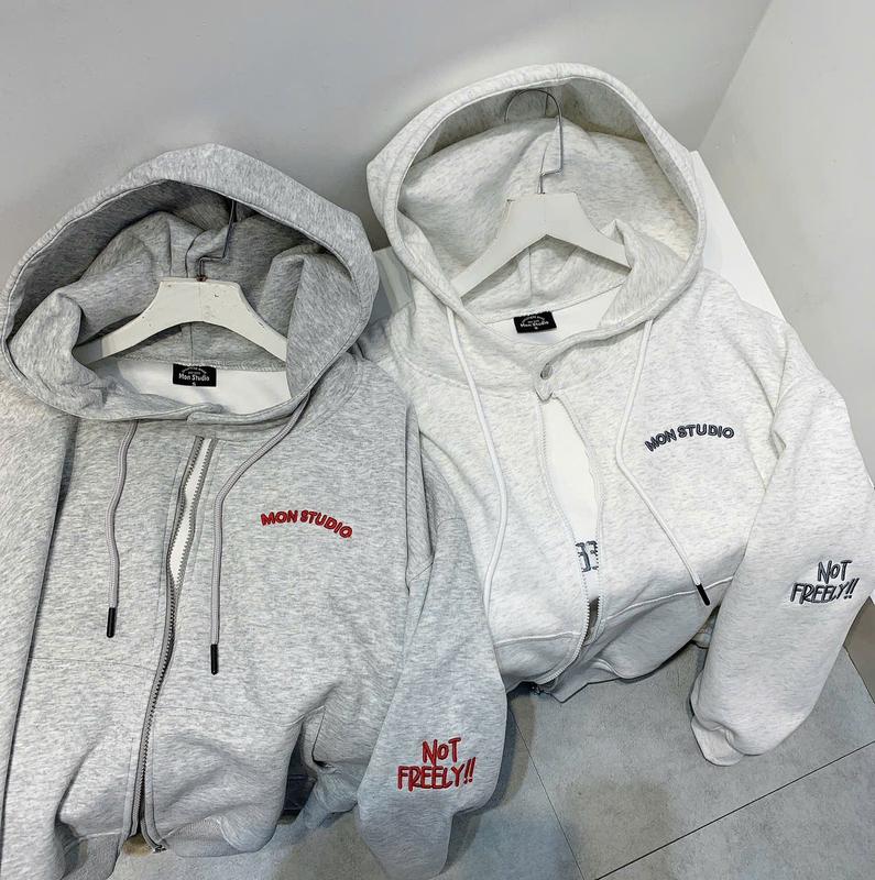 [MẪU MỚI ] Áo Khoác Hoodie Zip Chống Nắng Mùa Hè THÊU NỔI 3D NOT FREELY , Vải Nỉ Ép Dành Riêng Cho Hè Nắng Nóng, Form Boxy Unisex Nam Nữ Đều Mặc Được, Có Túi Trong