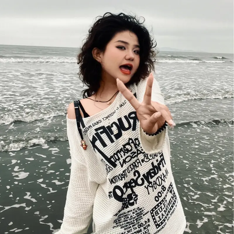 【Ready】Pola huruf Amerika di bahu terbuka, kaos lengan panjang putih/atasan longgar, ramping dan bernapas gaya baru 0