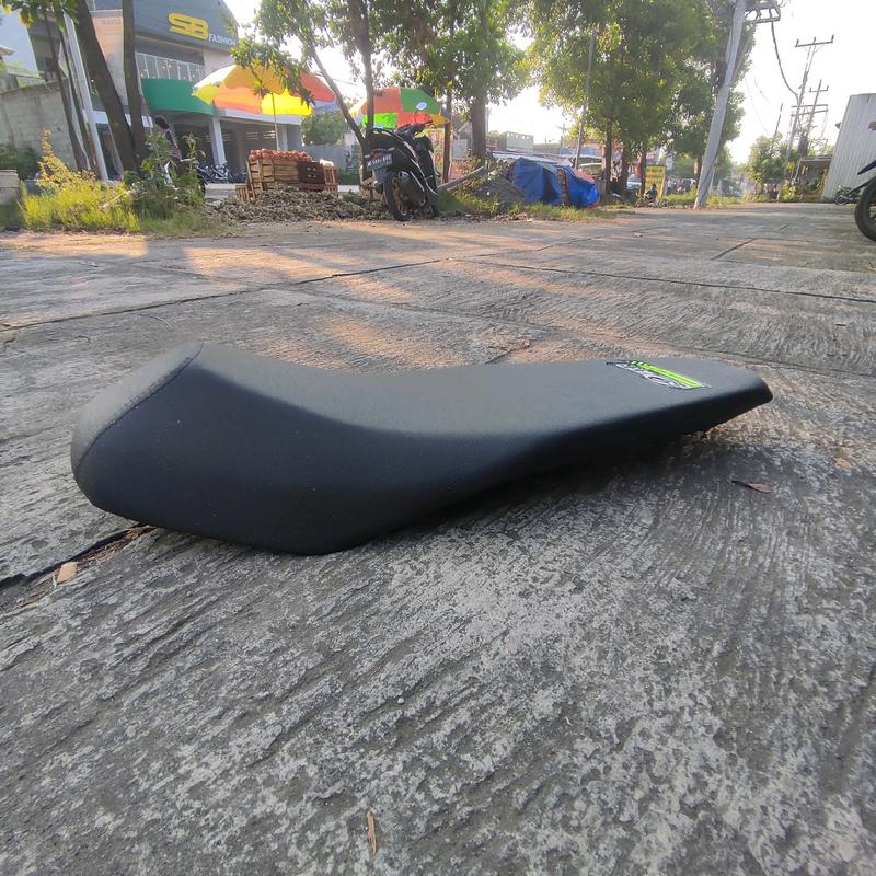 jok Yamaha mx king modif roadrace kulit amplas ozza 2