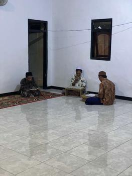 Product Review of Khutbah Jumat 7 Menit berdasarkan Akidah Ahlussunah Wal Jamaah - Edisi Revisi - Marzuqi Mustamar - LN from m** a**s 0