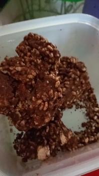 Product Review of RIJEK PATAHAN ASTOR 500GRAM  / 250GR CHOCOLATE SNACK COKELAT FOOD from Y**i t**a 1