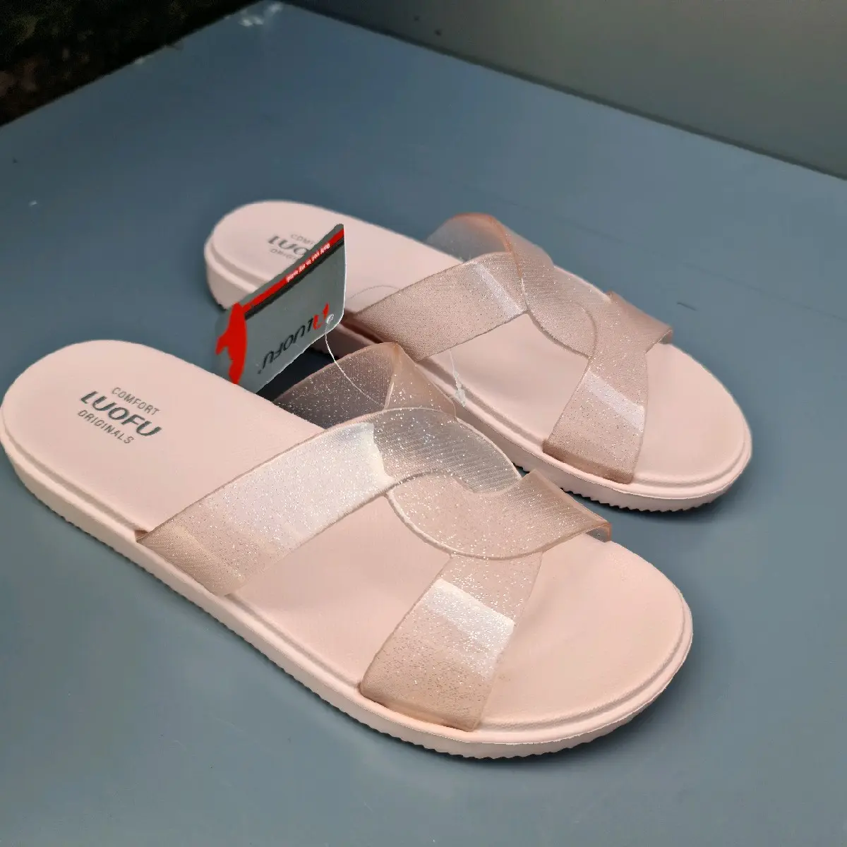 Loufo E- 7190 Sandal  Wanita Cocok Segala Cuaca Hak Datar (1 cm atau kurang)