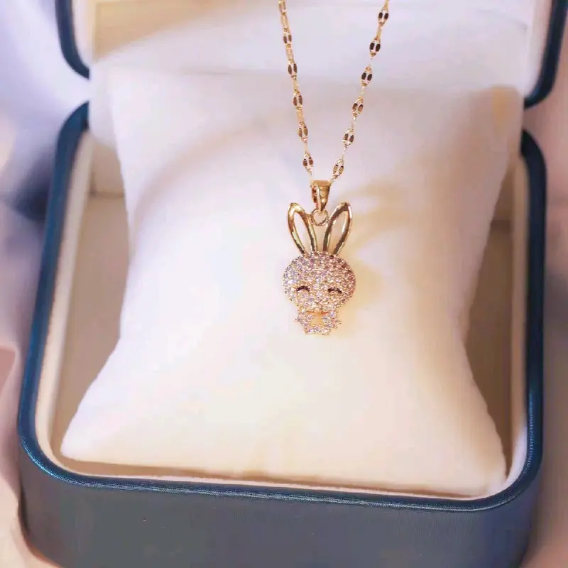 Kalung Titanium Anak-anak dan Dewasa Liontin Boneka Hello Kitty Anti Karat Tidak Luntur Aksesories Jewelry 1
