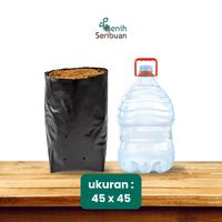 Gambar Polybag Tanaman 45x45 Tebal isi ± 8 Lembar Polibag Besar 45 x 45 Awet - 45x45 ± 8 pcs dari Benih Seribuan Kab. Boyolali 4 Tokopedia