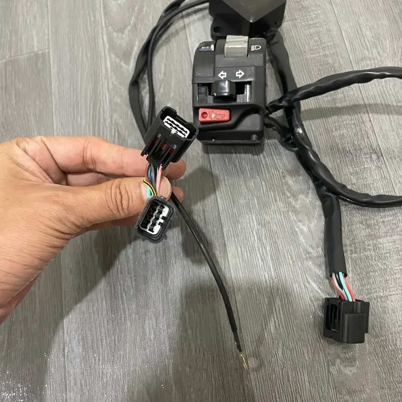 SAKLAR KIRI VIXION PNP VARIO 125 & 150 TAHUN 2018-2024 2