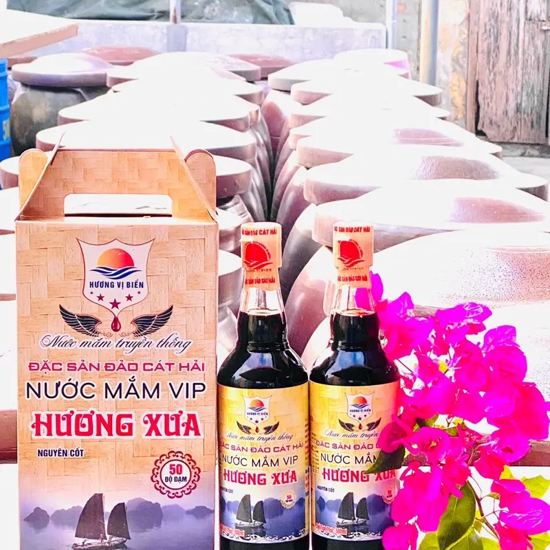 HỘP 2CHAI THỦY TINH 500ML NƯỚC MẮM VÍP HƯƠNG XƯA-50⁰ĐẠM ĐẶC BIỆT CAO CẤP" ĐẶC SẢN ĐẢO CÁT HẢI " GIA VỊ CHẤM, XỐT NẤU ĂN.