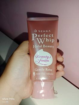 Product Review of SENKA Perfect Whip Gentle Rose Facial Foam 100gr - Mengandung Hyaluronic Acid Membersihkan Wajah from ✿**i F**🫀 0