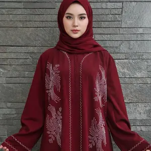 Abaya Zhakira Material Fortaleza Abaya Tranding Lebaran 2026 dengan Desain Elegan Warna Merah Cerah dan Material Nyaman