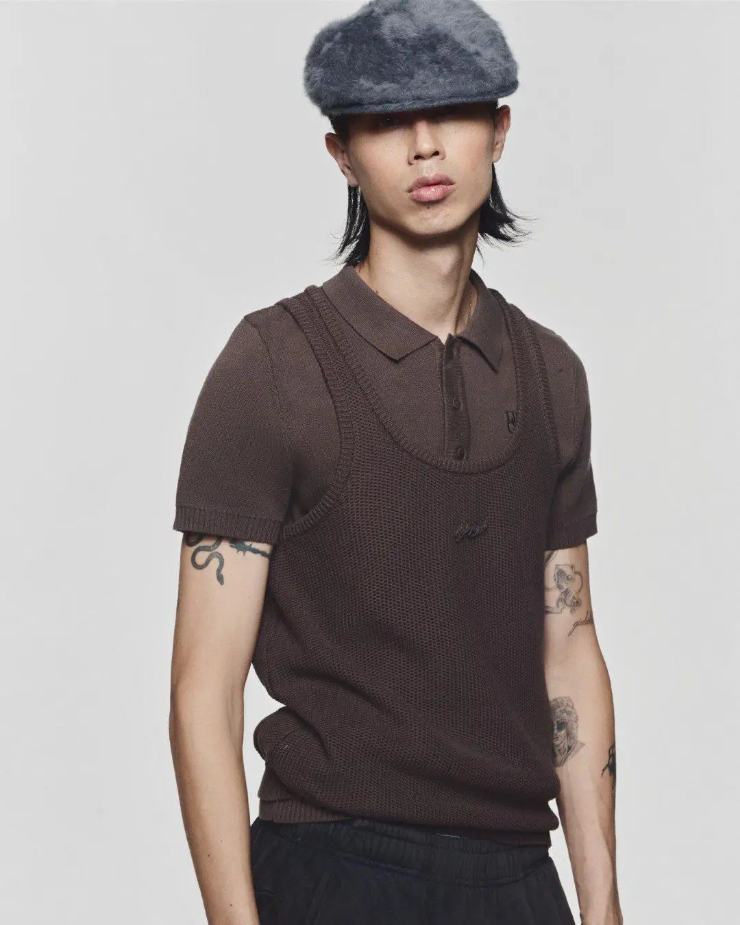 Áo Len Polo Unisex LIDER The Elan Knit Polo Shirt, 4 màu Moon Grey/White Smoke/Olive/Chocolate | BigBuy360 - bigbuy360.vn Áo Len Polo Unisex LIDER The Elan Knit Polo Shirt, 4 màu Moon Grey/White Smoke/Olive/Chocolate | BigBuy360 - bigbuy360.vn