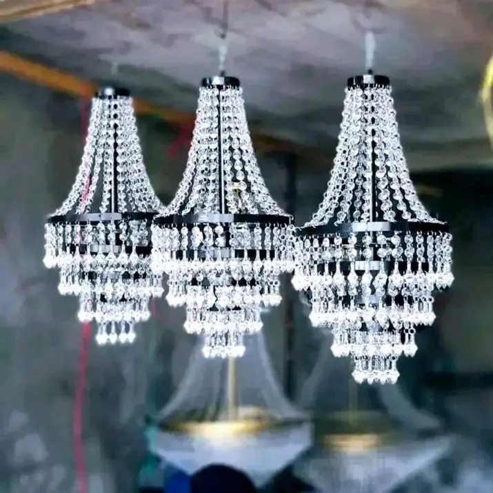 lampu cristal untuk dekorasi 50*25cm warna hitam.