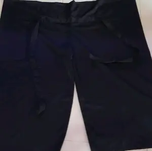 GAMBYONG SARUNG / CELANA SARUNG