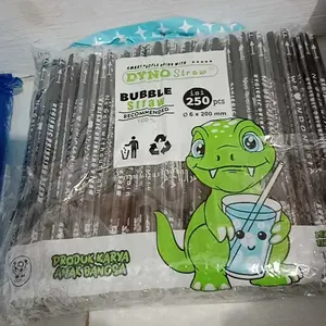 Dyno Straw Sedotan Steril Warna Hitam Isi 250pcs Ukuran 20mm Lubang 0.6mm Ujung Lancip Panjang 20cm Diameter 0.5cm