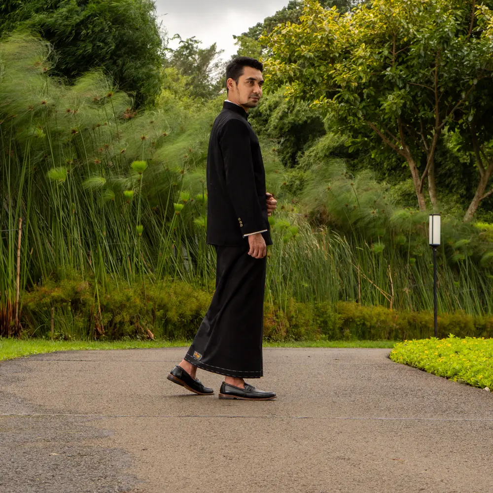 Sarung Sapphire Exclusive HP Hitam Polos