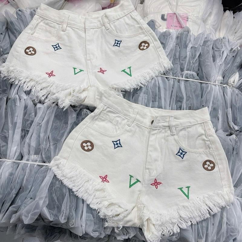 QUẦN JEAN ĐÙI TUA LAI,THÊU CHỮ MÀU