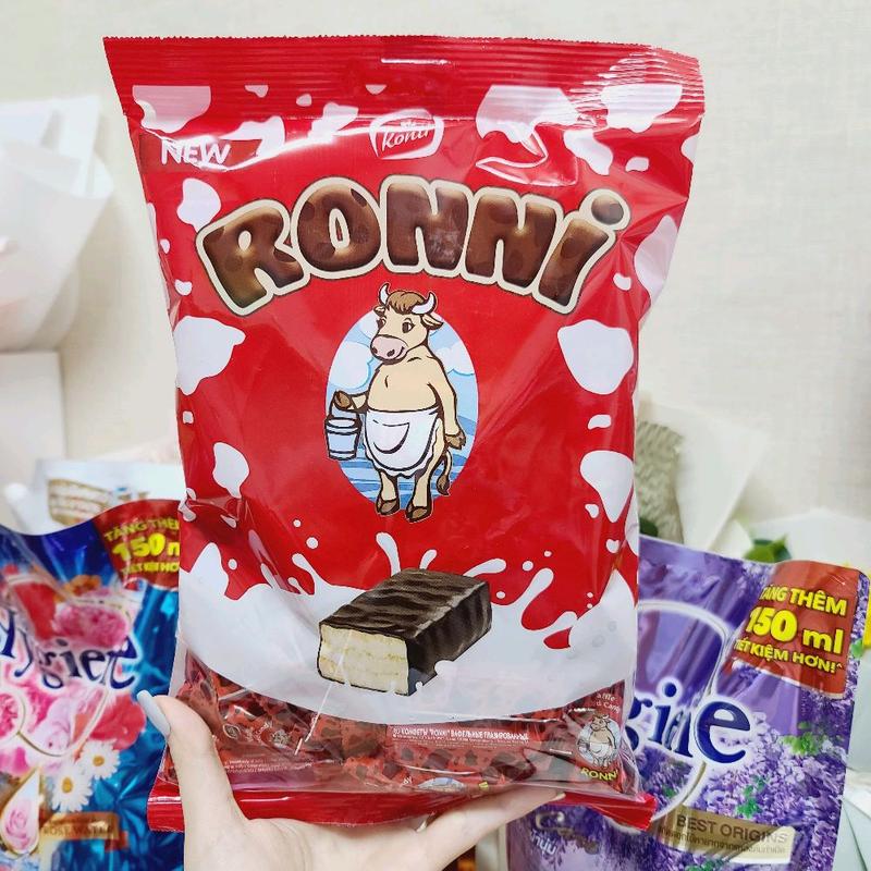  Bánh xốp Bò Ronti phủ Socola Nga - Màu Trắng 350gr - Màu đỏ 400gr Snack Thức Ăn 