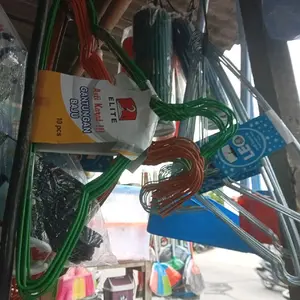 Hanger Kawat untuk Pakaian