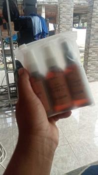 Product Review of Paket deodorant spray Aroma cowok hanya 25ribu dapat 3 botol 60ml free pouch from r**n E** 0
