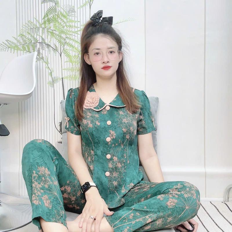 Đồ bộ lụa mango cổ sen đính bông chích ly tay ngắn quần dài phom từ 40 đến 70kg 5