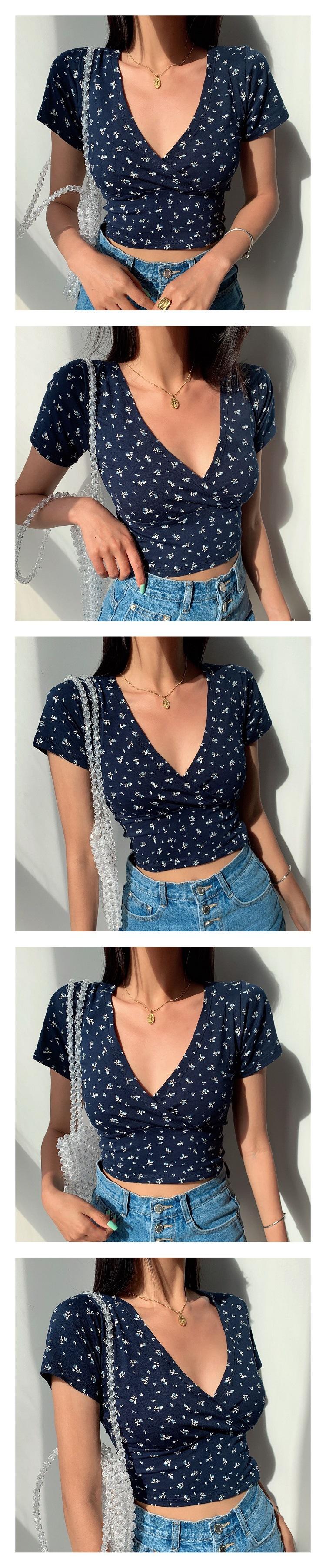 Product Introduction of Áo Thun Hoa Cổ Điển Mỹ Thiết Kế Chéo Cổ Chữ V, Dáng Ôm, Cropped Xén, ngắn Tay Áo, Áo Cánh Nữ Top Shirt Women 1