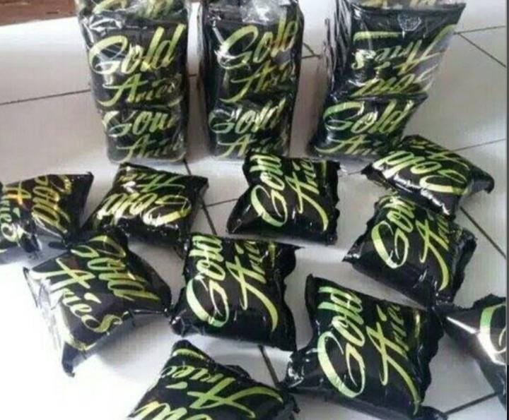 Jajanan Berhadiah Gold Aries 1pak isi 10pcs