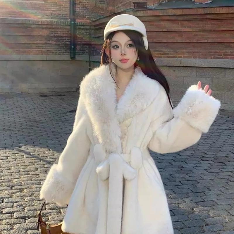  Áo Khoác Lông Cổ To Kèm Đai Luxury - Kain Vintage   Lưu ý: chỉ nhận đơn cho khách từ 1m58   