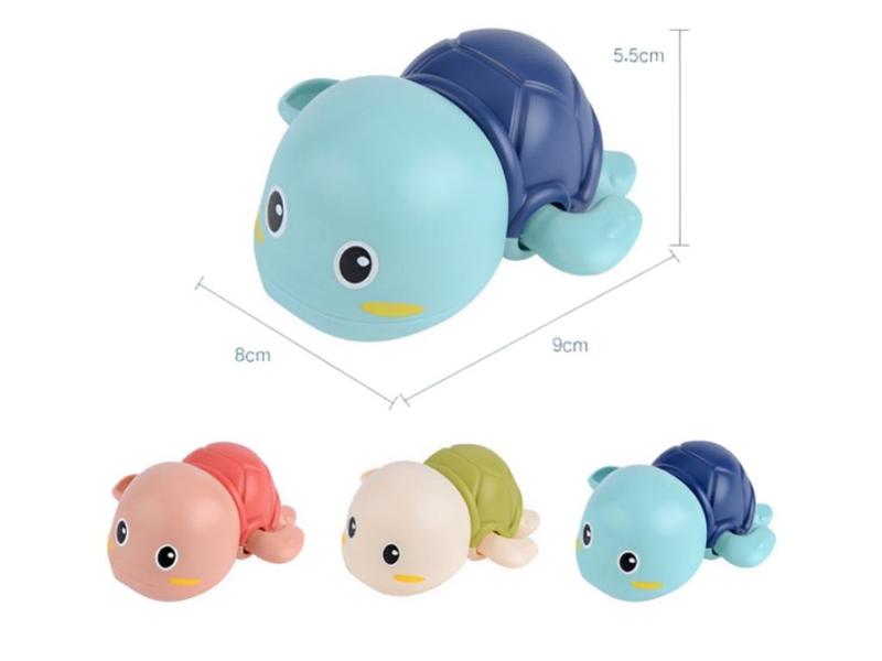 Rùa con tự bơi trong nước Tự bơi khi lên cót giúp bé thích thú khi tắm