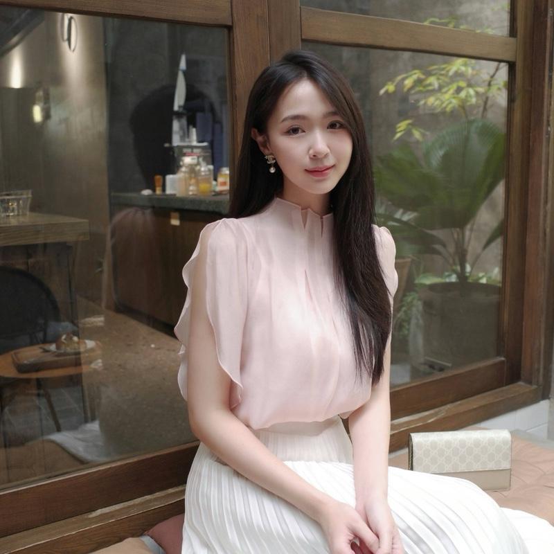 CẨM| Áo tơ “ Miên” Top 2 màu hồng/kem nữ tính phong cách tiểu thư