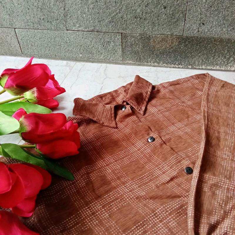 Kemeja Kotak wanita Kerah Rayon Motif Nyaman 4