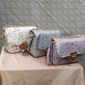 Mukenah Traveling Sakura Parasut Semi Korea