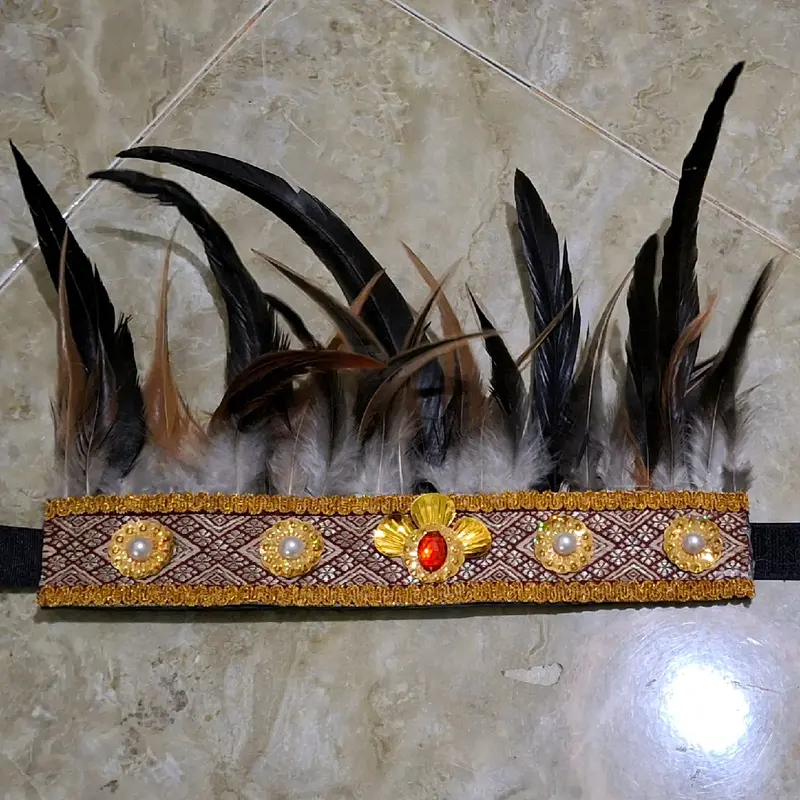 Mahkota karnaval bulu dayak maroon 1